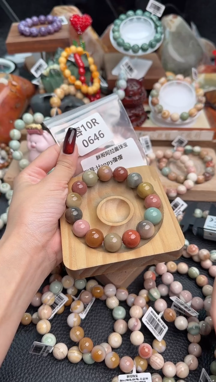 【闪购商品】石英质玉手链未镶嵌10R0646