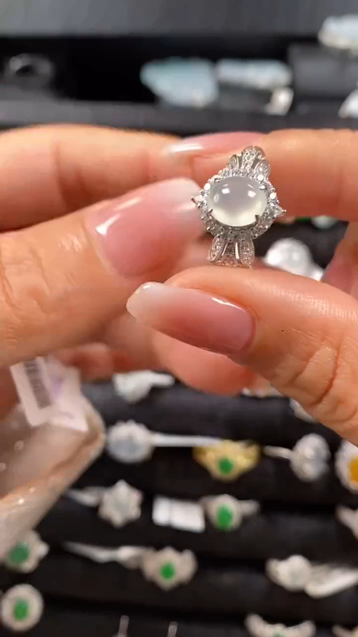 【闪购商品】翡翠戒指银S925镶嵌8350