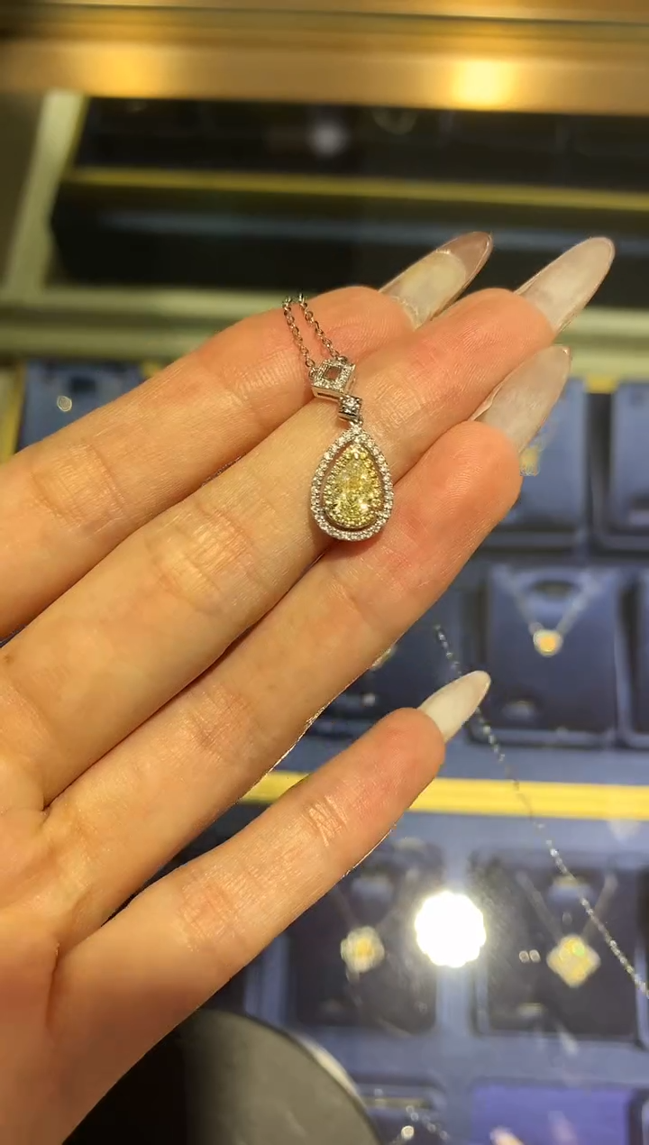 【闪购商品】钻石套链18K金镶嵌a152时尚
