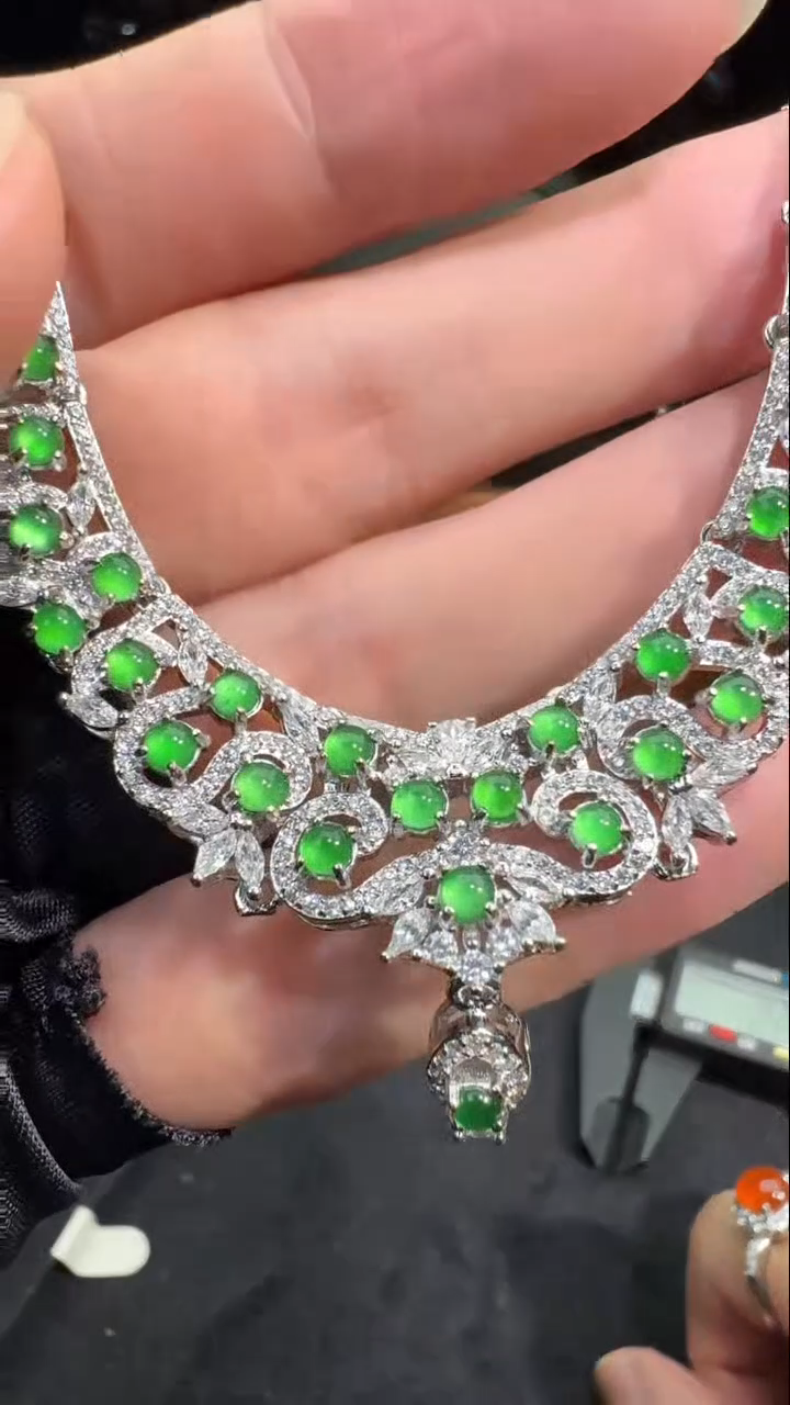 未镶嵌定制翡翠0970642805多样性发货