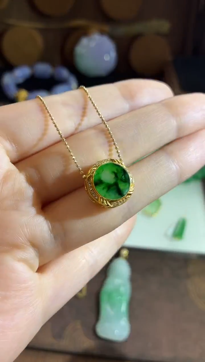 吊坠(不含链)18K金镶嵌翡翠吊坠