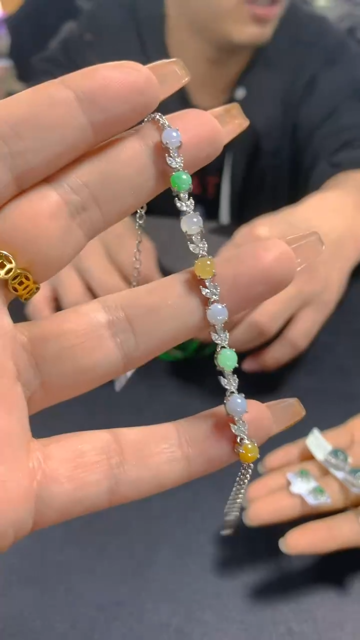 【闪购商品】翡翠手链银S925镶嵌0934299861多样性发一