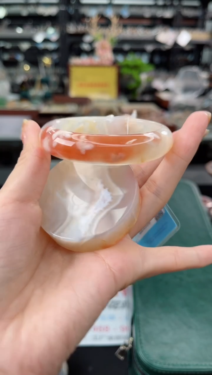 【闪购商品】石英质玉手镯未镶嵌55圈口（赠送镯心）65572188