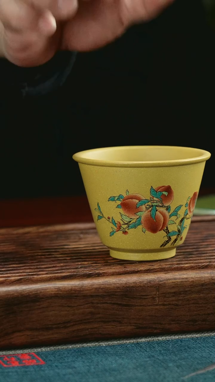 【闪购商品】紫砂茶杯珐琅彩寿桃
