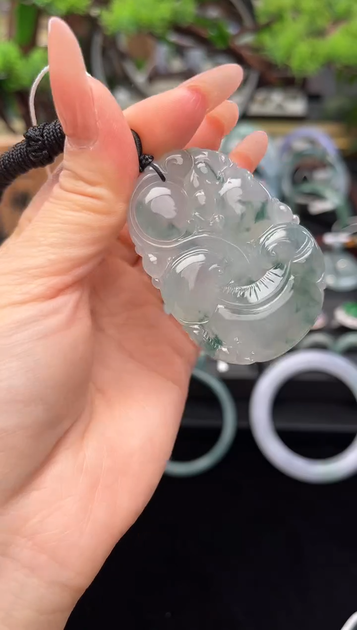 颈饰未镶嵌翡翠吊坠