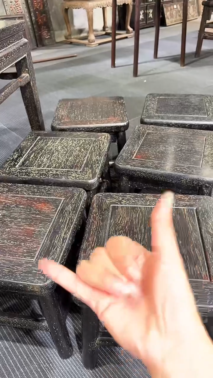 木林****业紫檀6把凳子