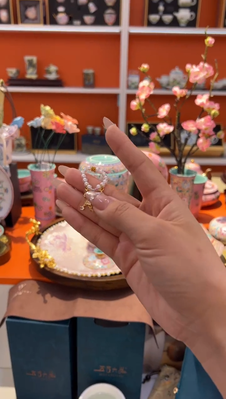 瓷片小乔闪购链接