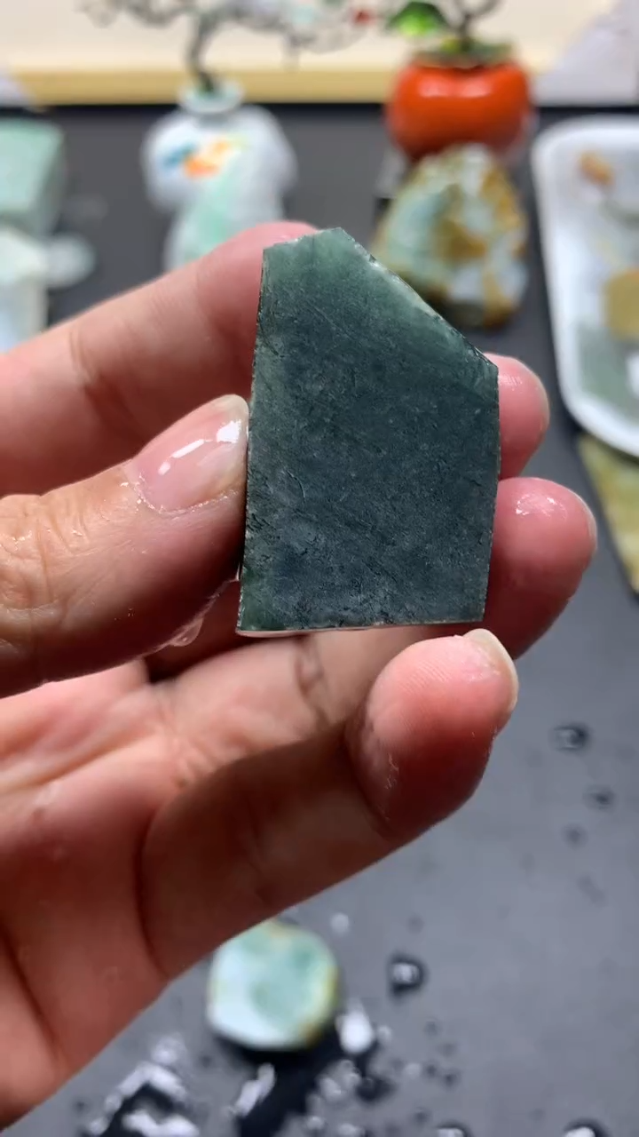 【闪购商品】翡翠颈饰未镶嵌天然翡翠A货