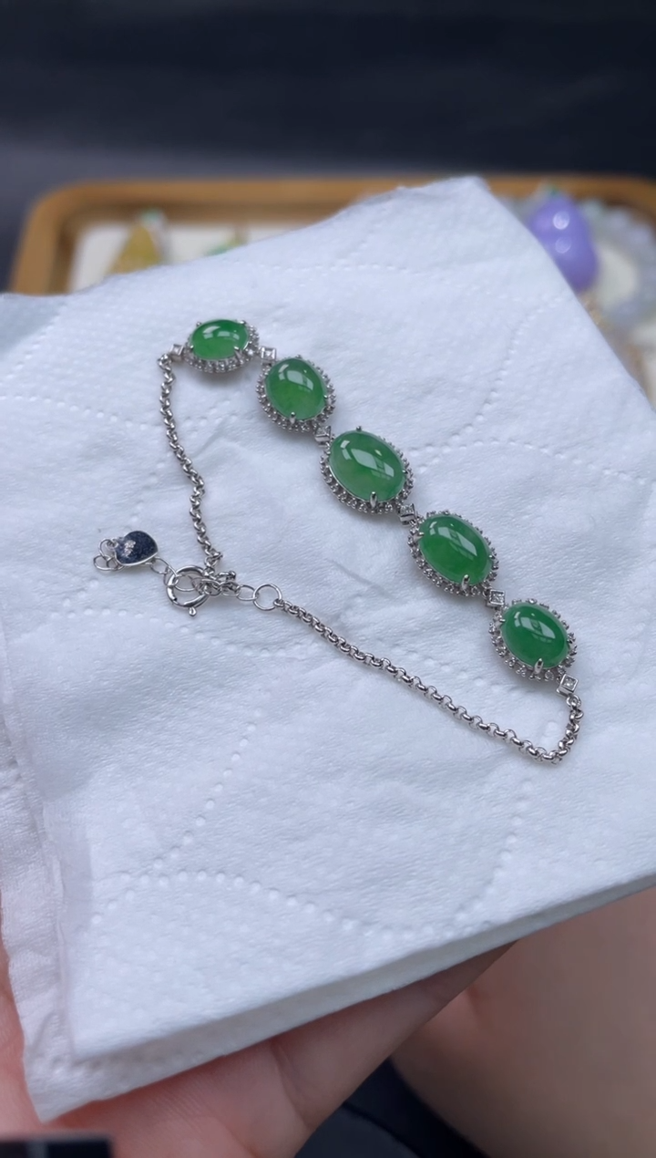 【闪购商品】翡翠手链18K金镶嵌60.........