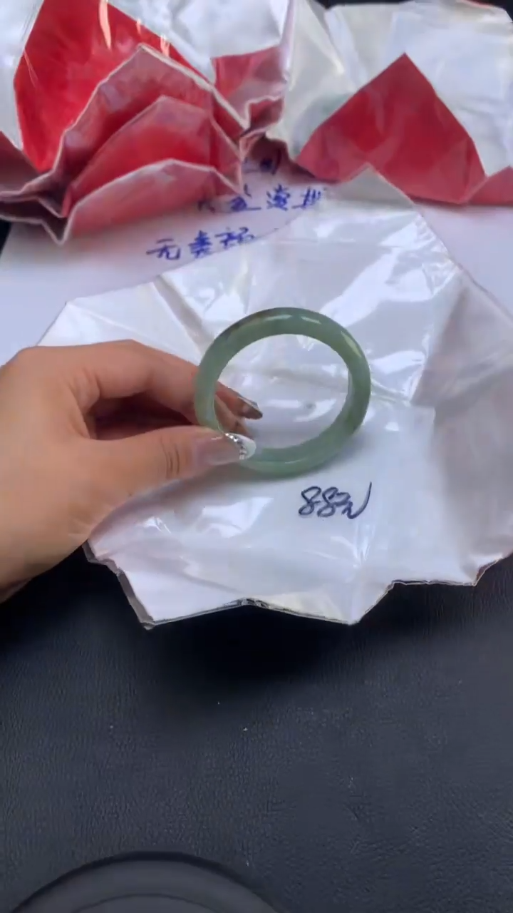 【闪购商品】翡翠手镯未镶嵌天然缅甸A货翡翠手镯