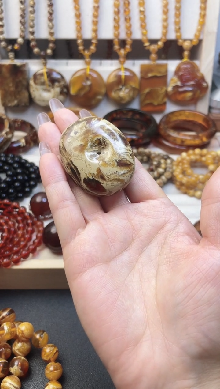 无非金属干白扣子