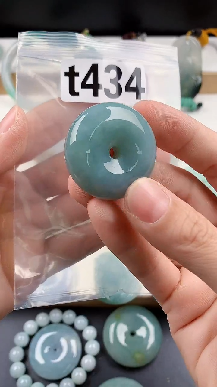 颈饰未镶嵌翡翠天然翡翠吊坠挂件