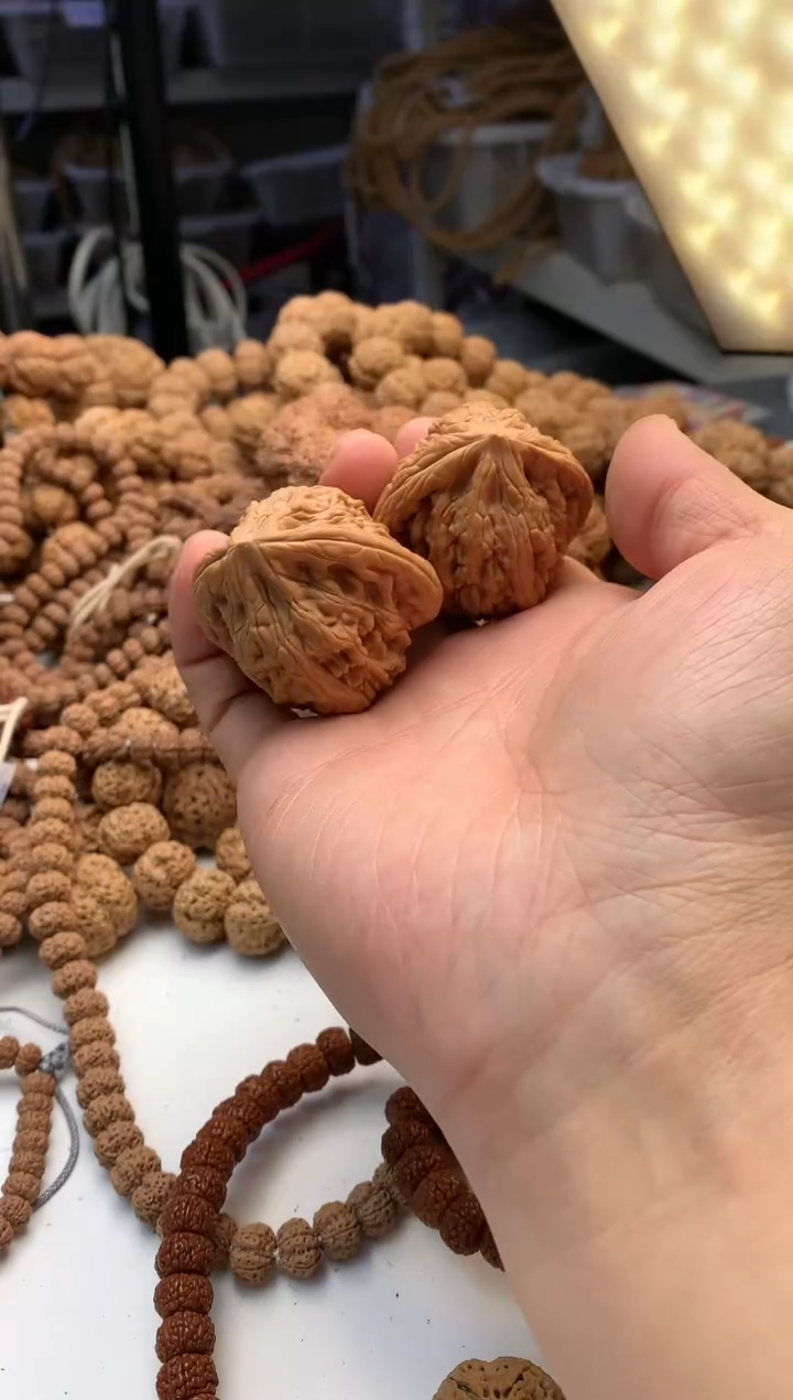 【闪购商品】文玩核桃吊坠1855555555