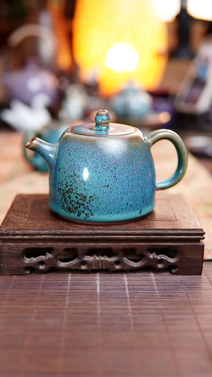 554满釉支烧 铜系青蓝 茶壶