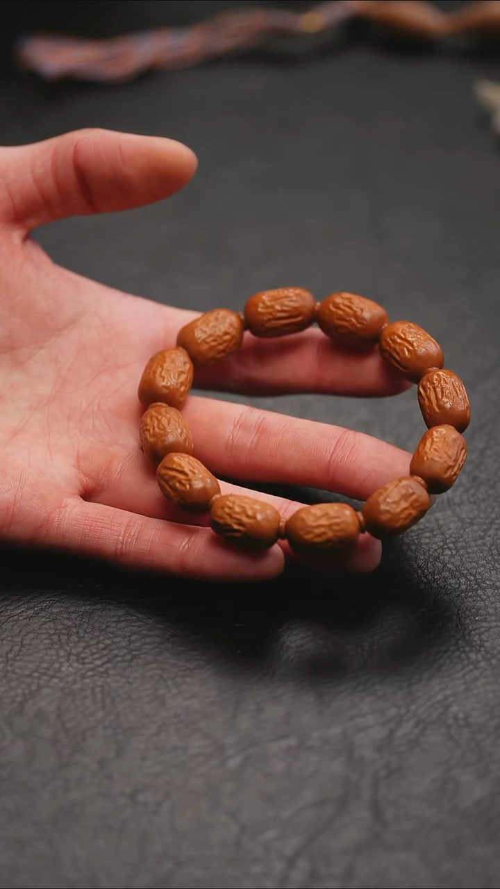 吊坠橄榄核苏沟通橄榄核