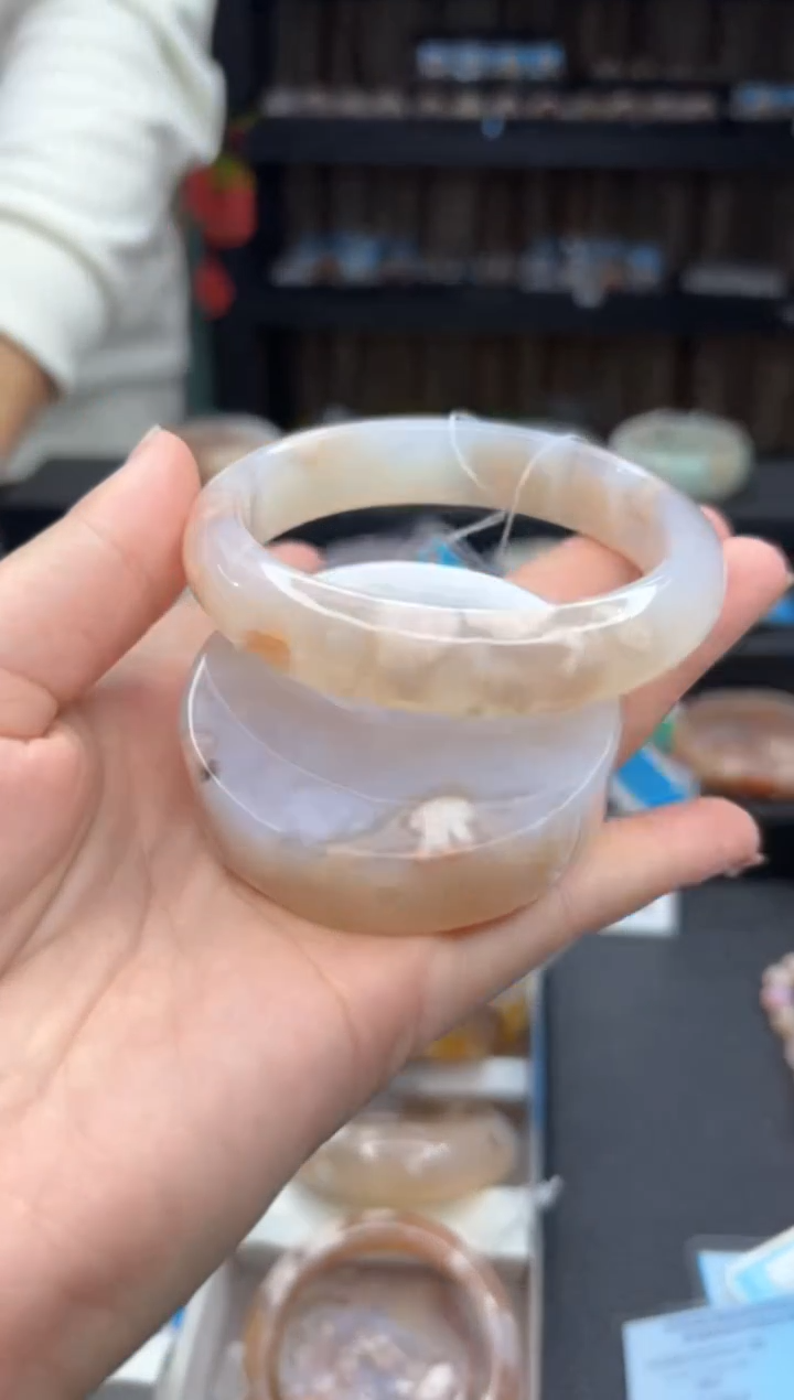 【闪购商品】石英质玉手镯未镶嵌118（58圈赠送镯心）