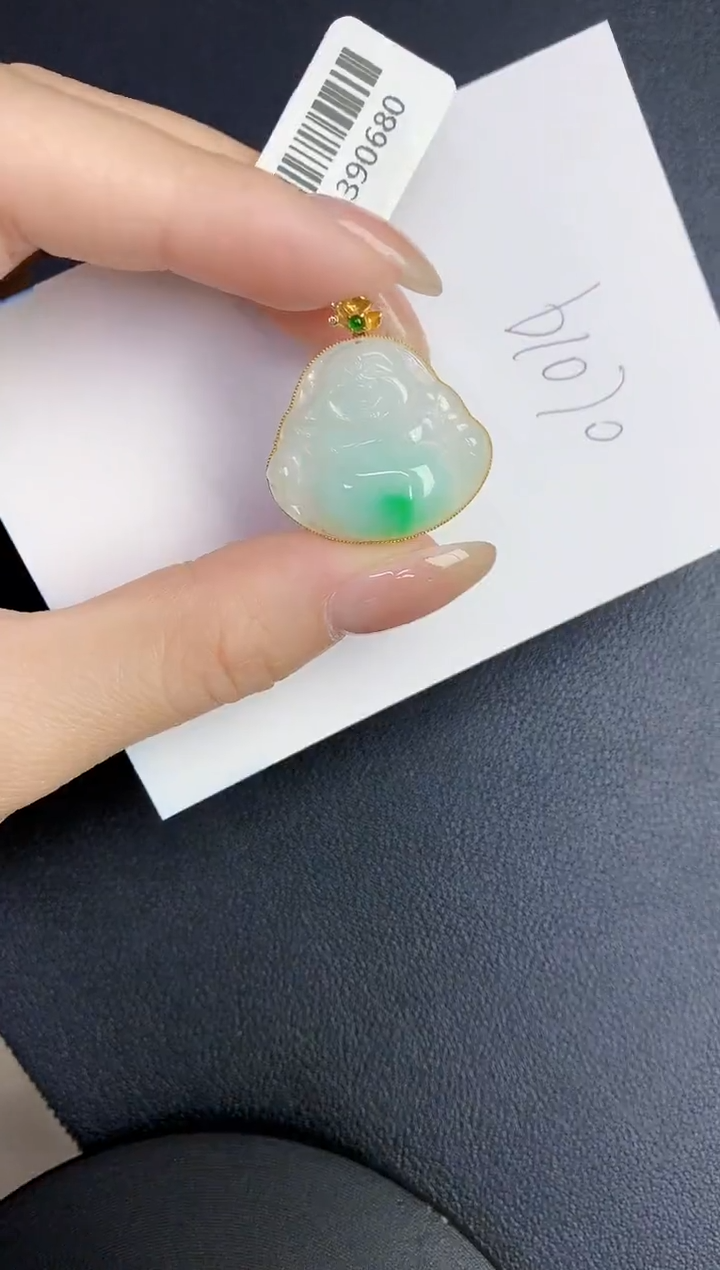 翡翠18K金镶嵌颈饰00000000000