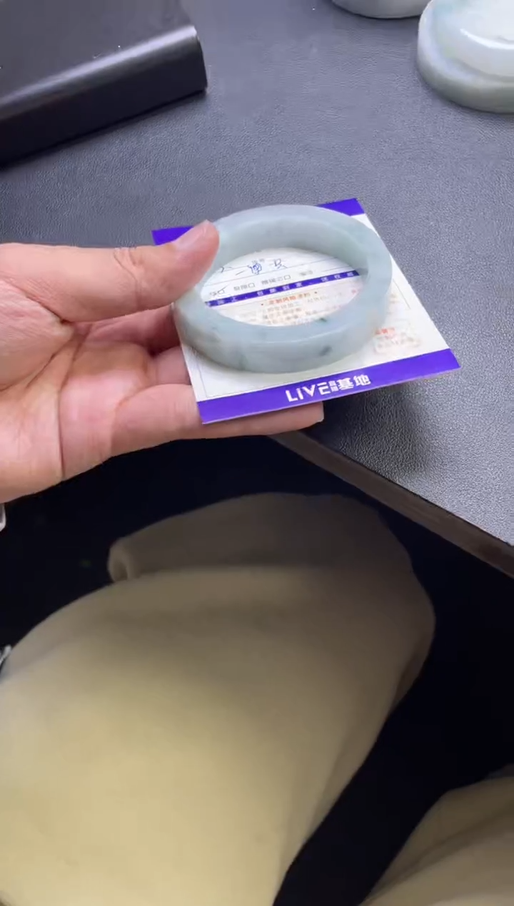 【闪购商品】定制翡翠手镯未镶嵌手镯定制一件