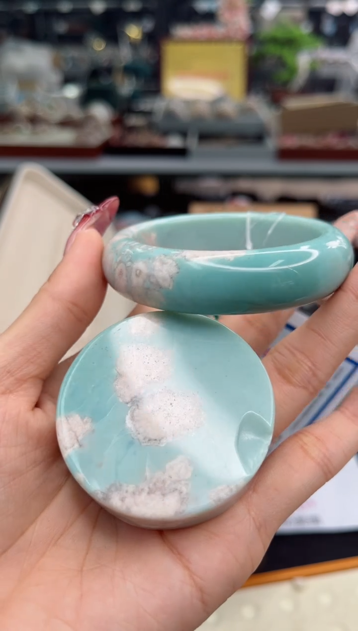 【闪购商品】石英质玉手镯未镶嵌52圈口（赠品镯心）8S8747