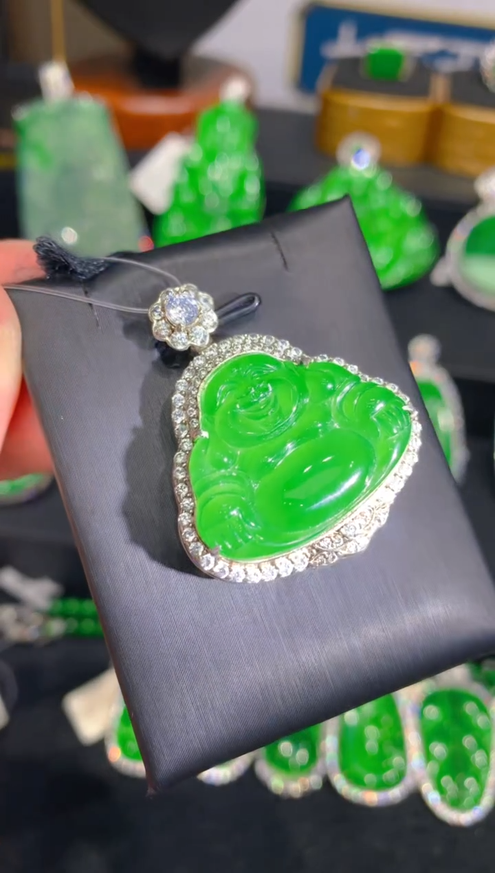 【闪购商品】翡翠颈饰银S925镶嵌75一季