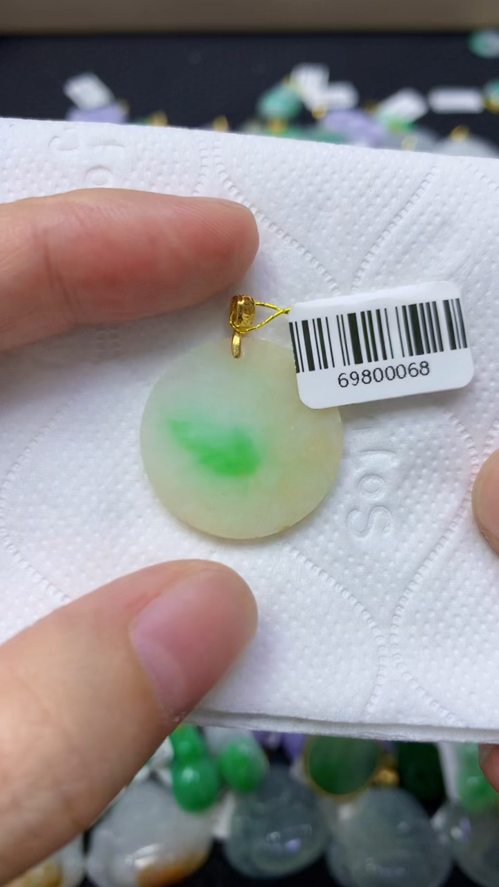 颈饰未镶嵌翡翠天然缅甸翡翠A货