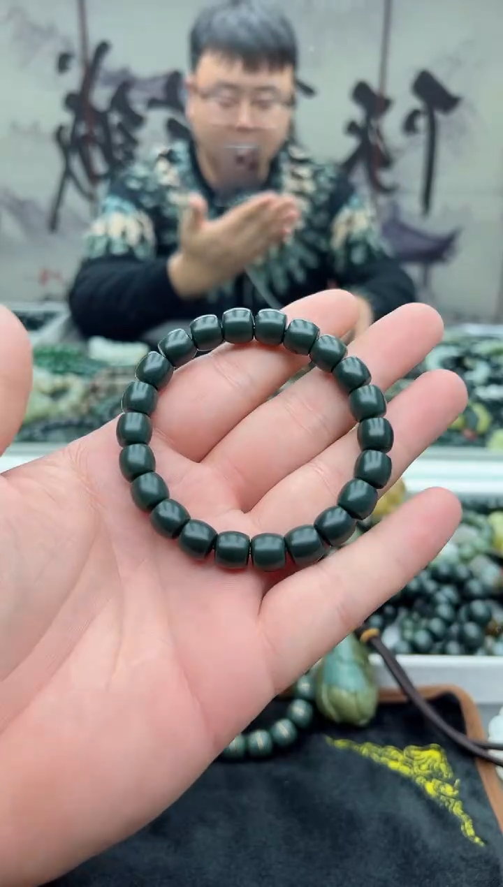 【闪购商品】和田玉手链未镶嵌沙枣青10