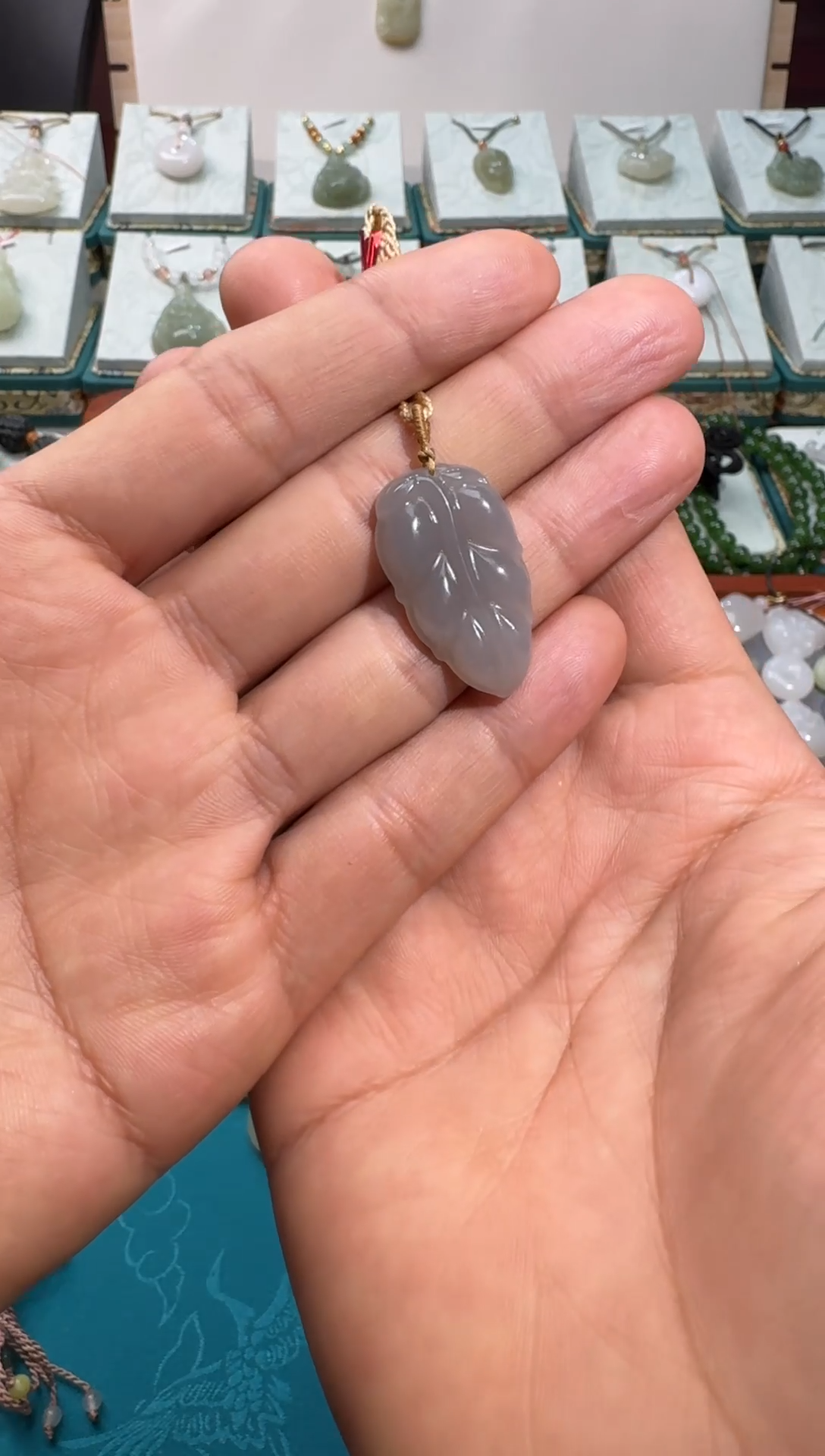 【闪购商品】和田玉颈饰未镶嵌金枝玉叶