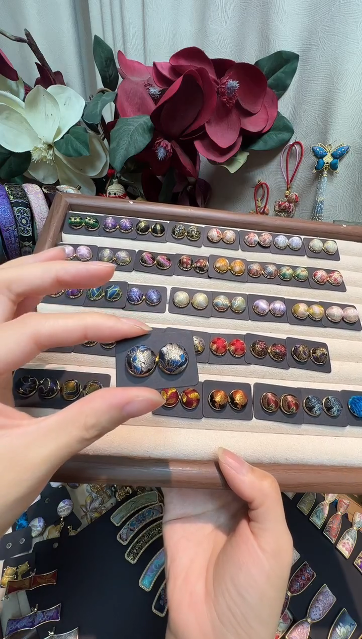 開***人【孤品车12,28】钱小萍仙草宝相12毫米耳钉