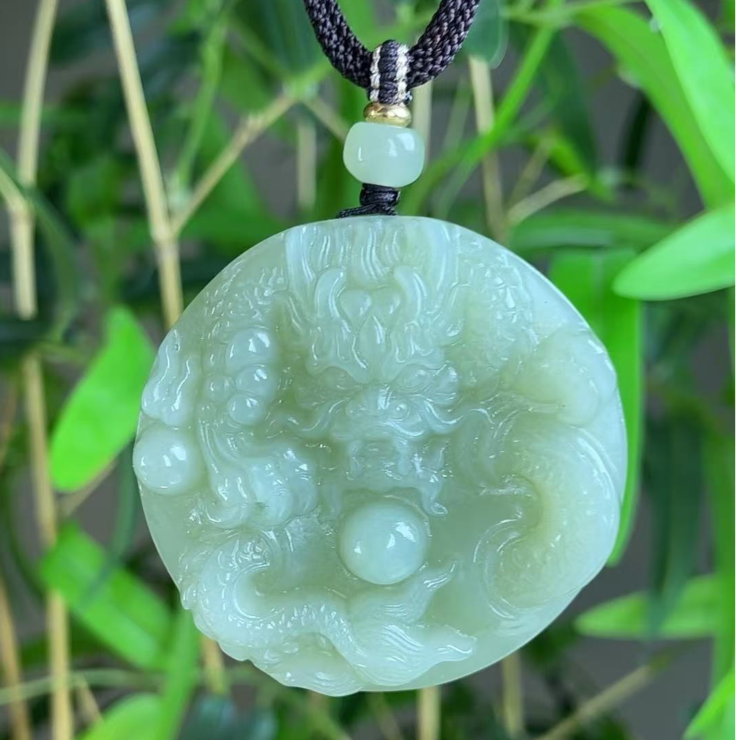 精品和田玉山水龙吉祥龙牌玉石吊坠