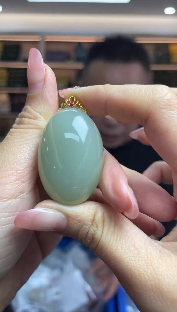 【闪购商品】和田玉`18K金镶嵌多样性发一件