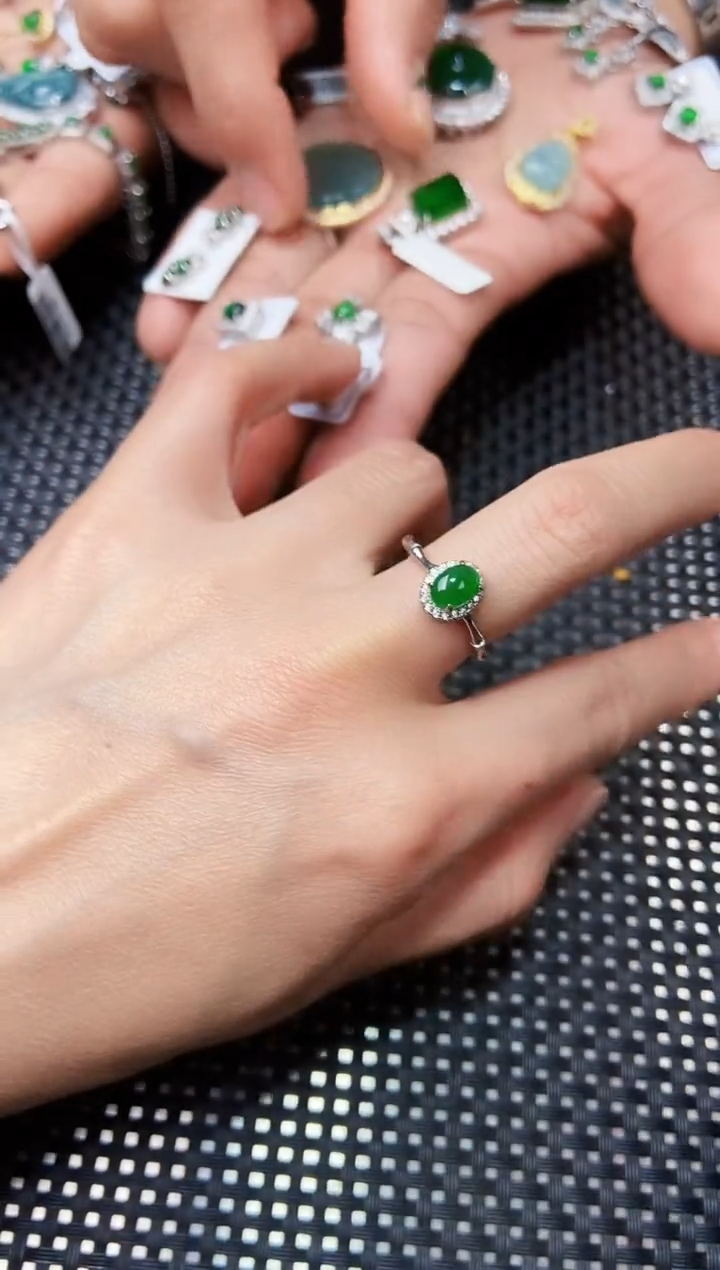 【闪购商品】翡翠戒指未镶嵌111111111