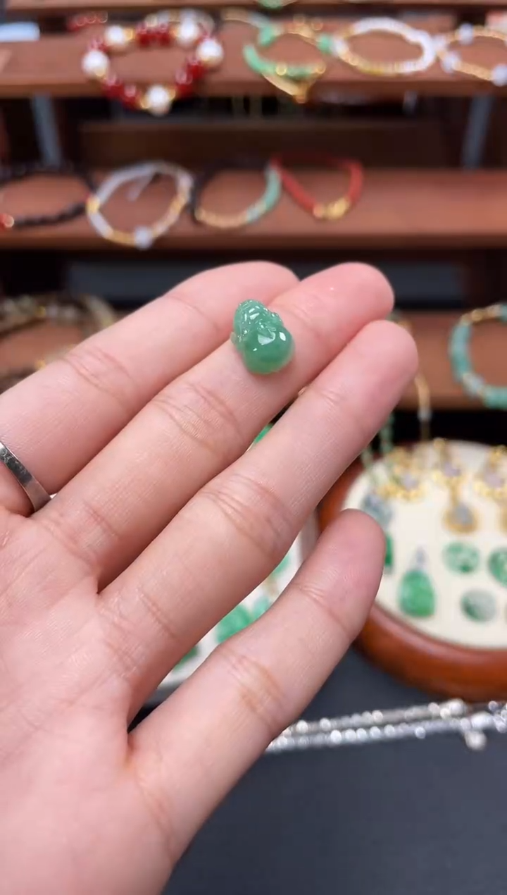 【闪购商品】翡翠吊坠(不含链)18K金镶嵌一个  JK681