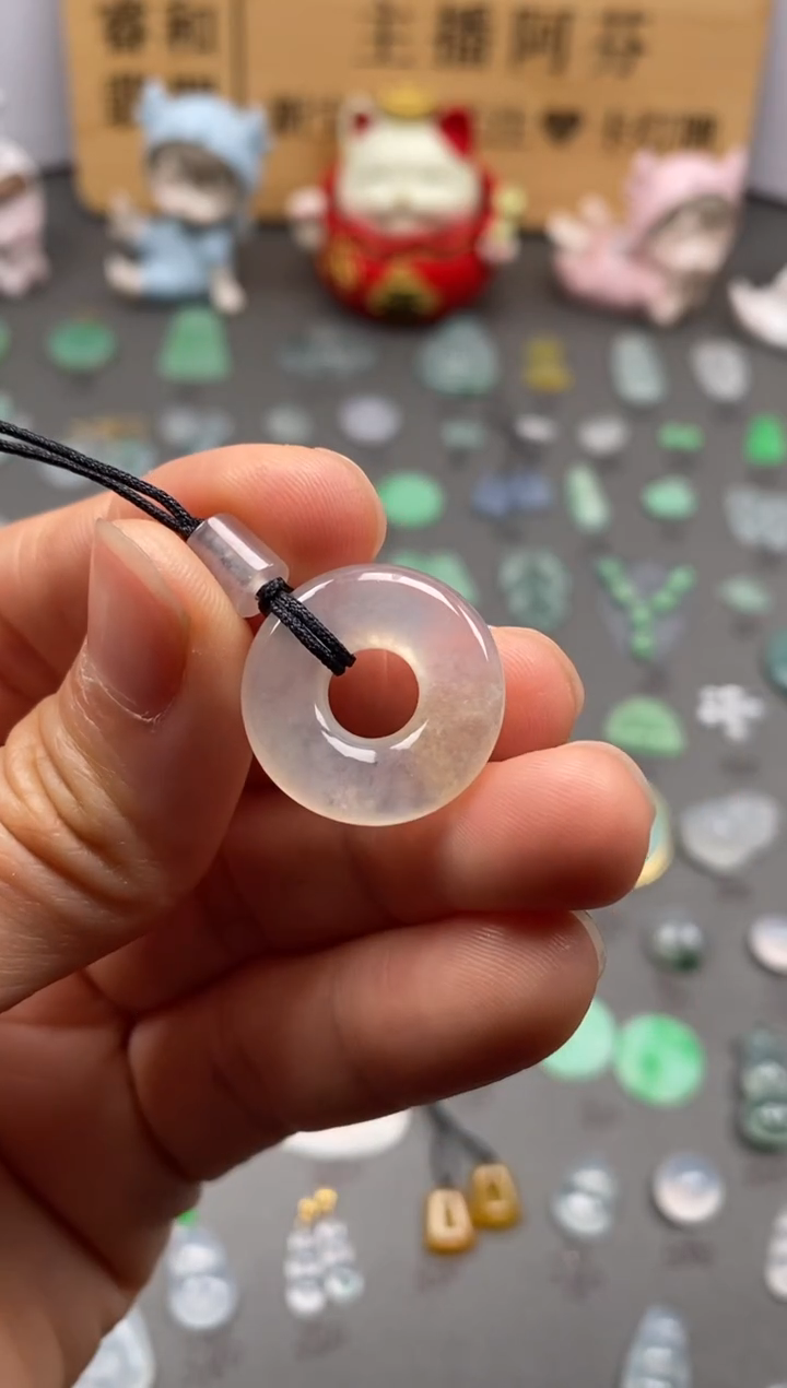 【闪购商品】翡翠颈饰未镶嵌冰圈圈/芬