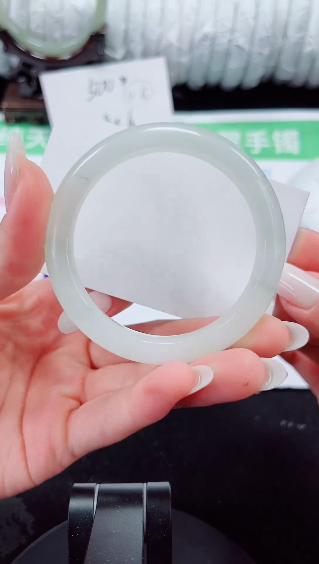 未镶嵌手镯石英质玉31-52/53