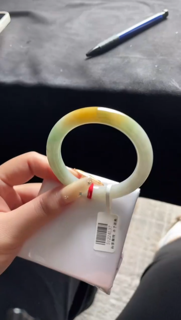 未镶嵌手镯翡翠三天鉴赏期