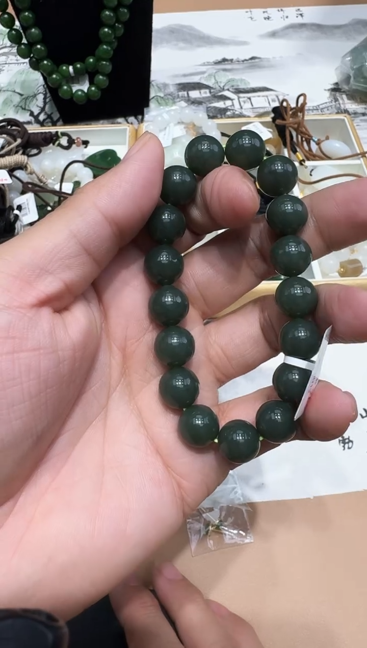 未镶嵌手链和田玉手链