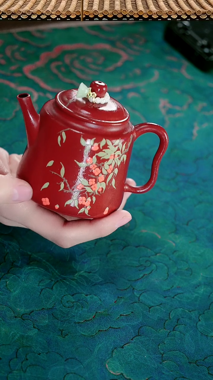 茶壶紫砂事事如意及只泥绘