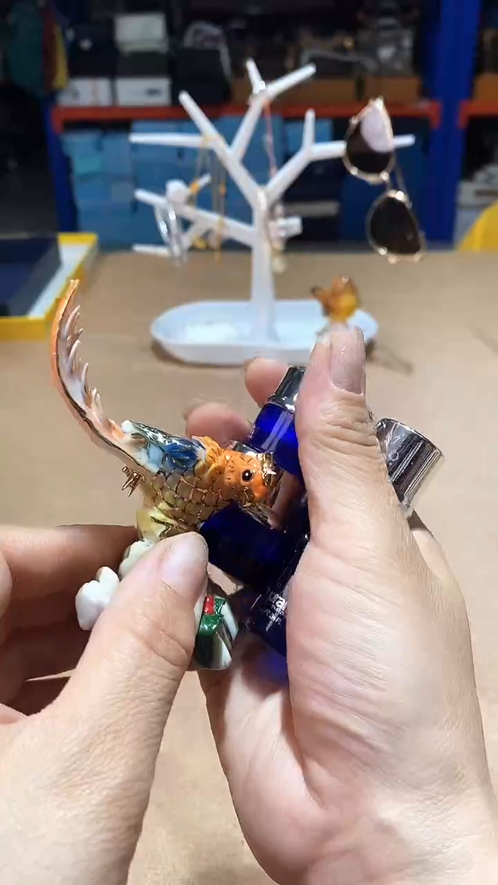 瓷片碗碟好物一件不留@@1