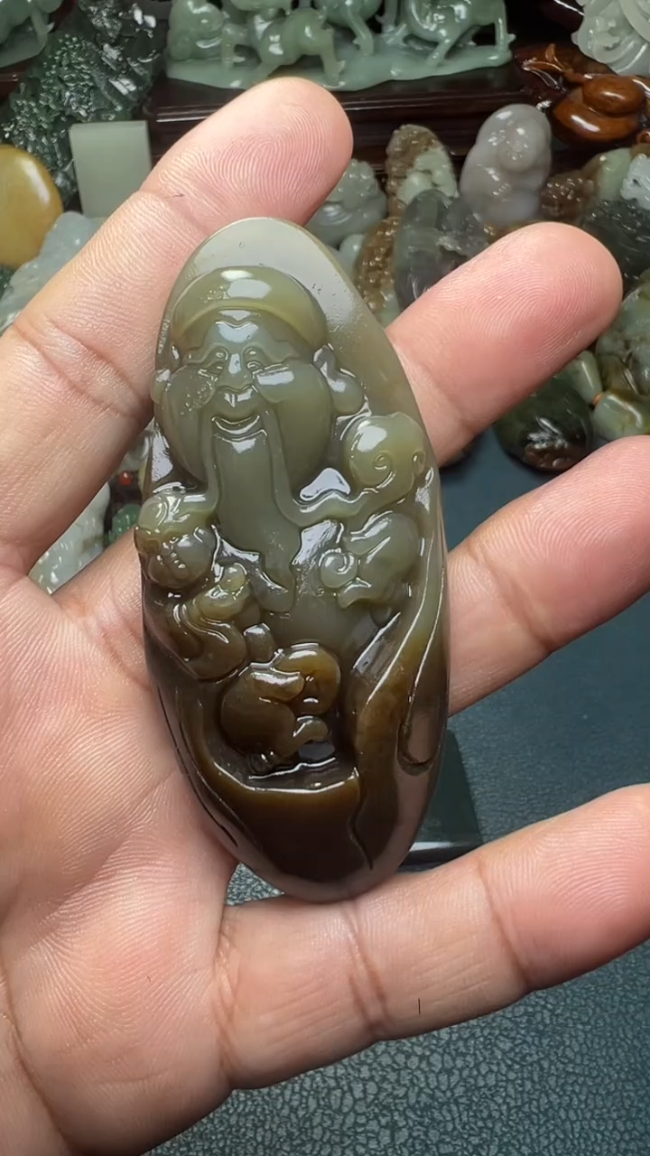 未镶嵌和田玉把件-