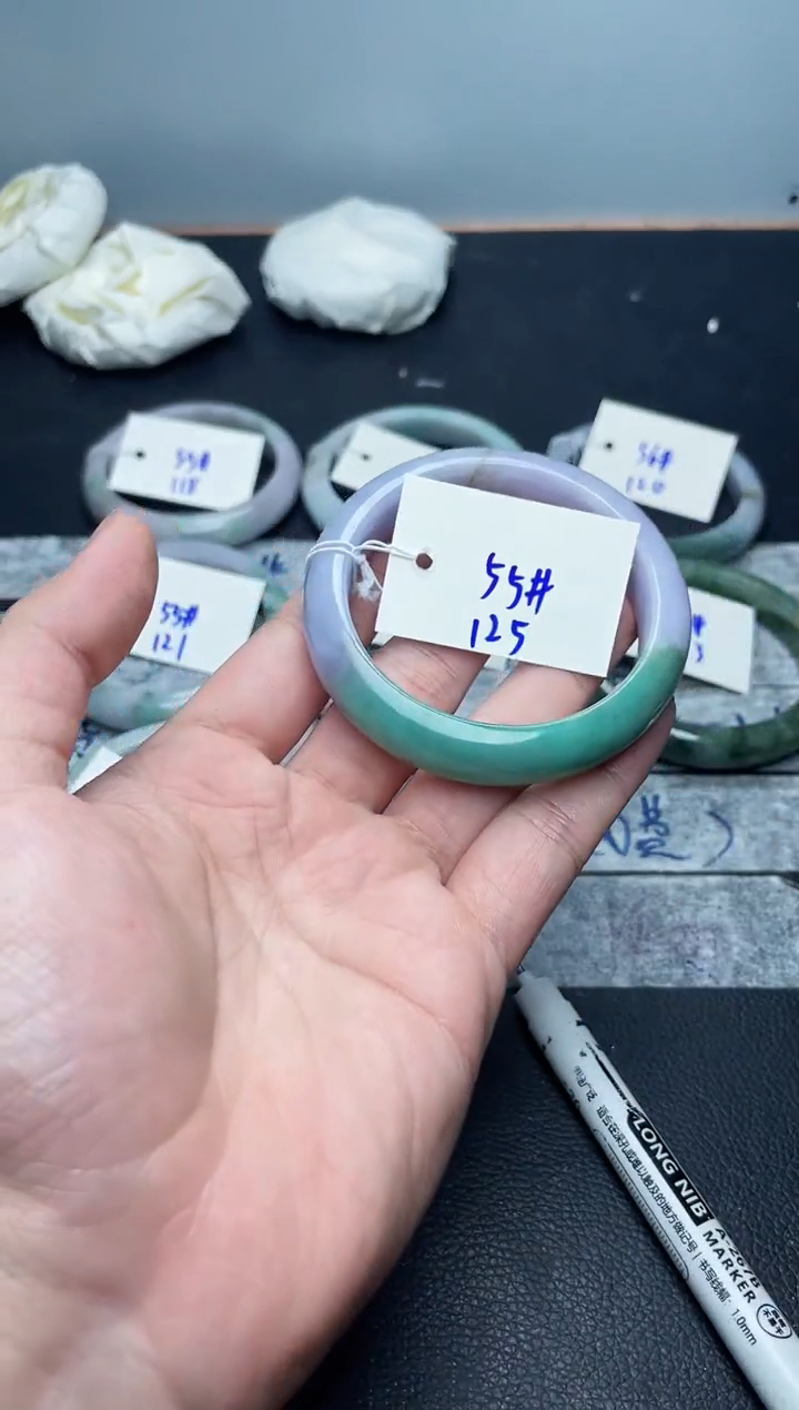 未镶嵌手镯翡翠125