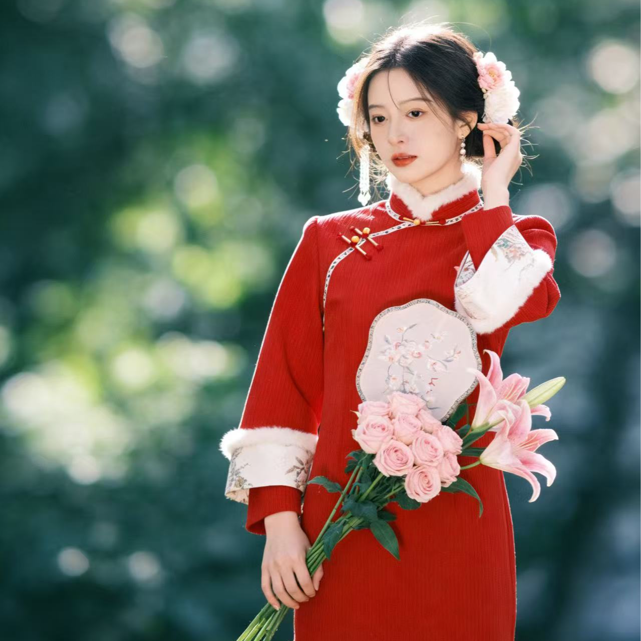 1585 红色 双袖 小花 彩带 条纹 【红山奈】旗袍