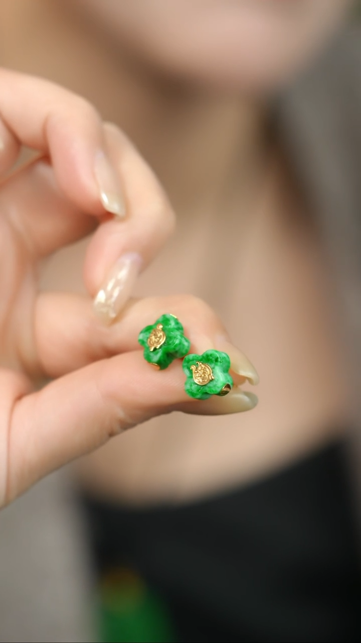 18K金镶嵌翡翠耳饰@HM008110120@