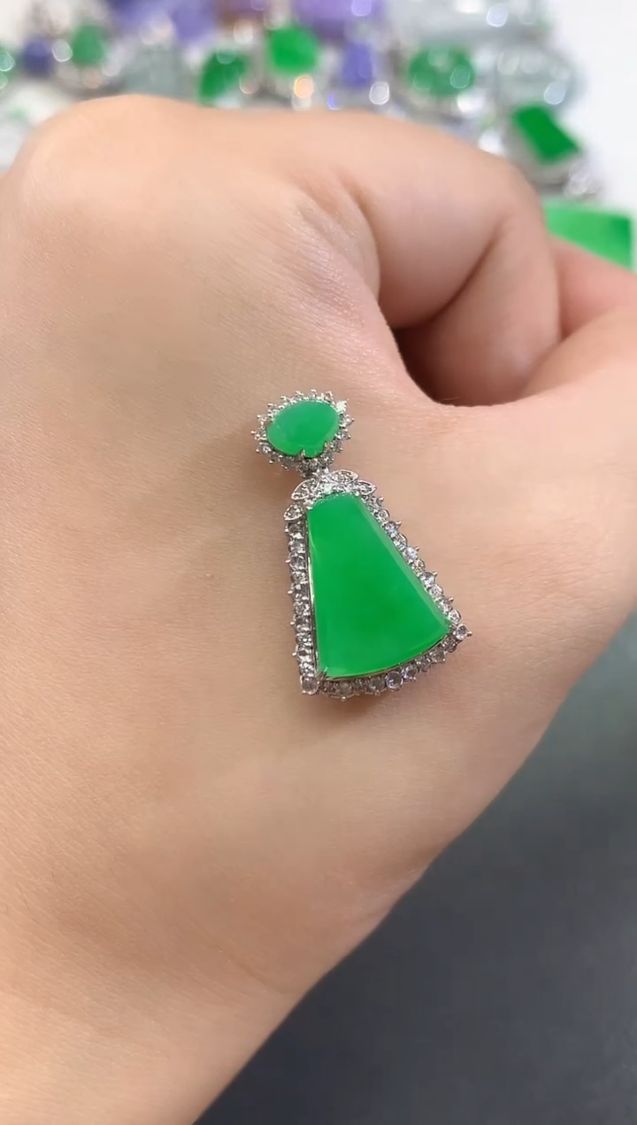 颈饰18K金镶嵌翡翠29-吊坠