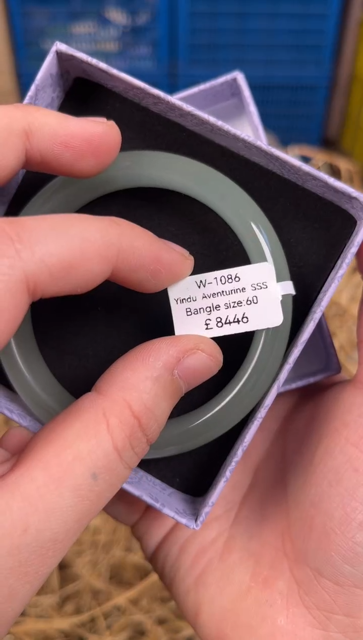 未镶嵌手镯石英质玉W1086