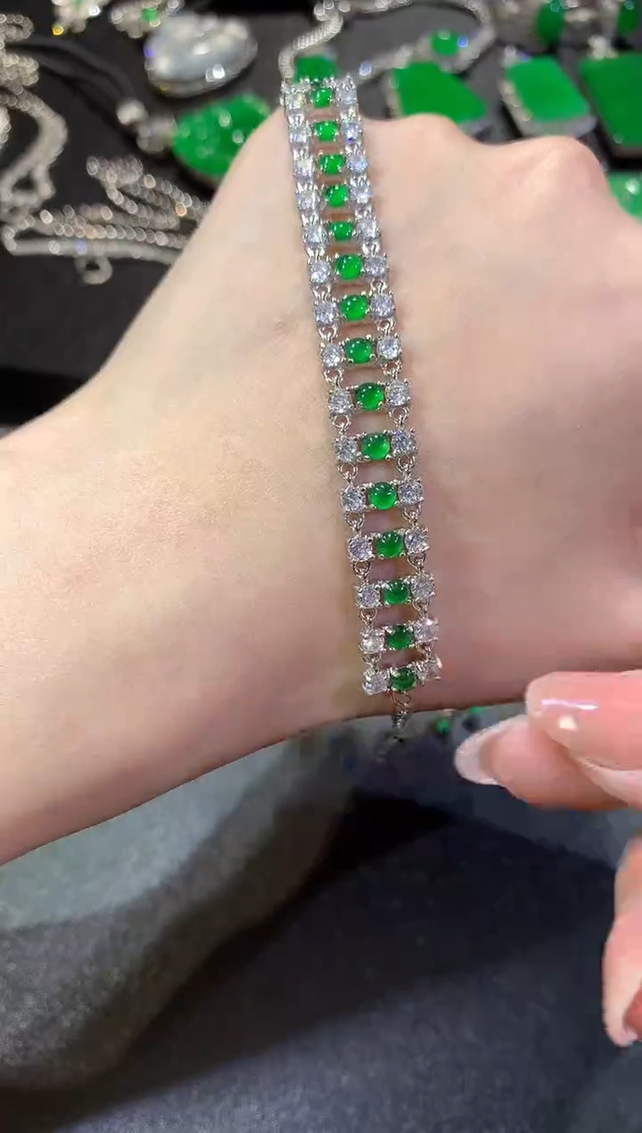 【闪购商品】翡翠手链银S925镶嵌283手链（多样性发货一件