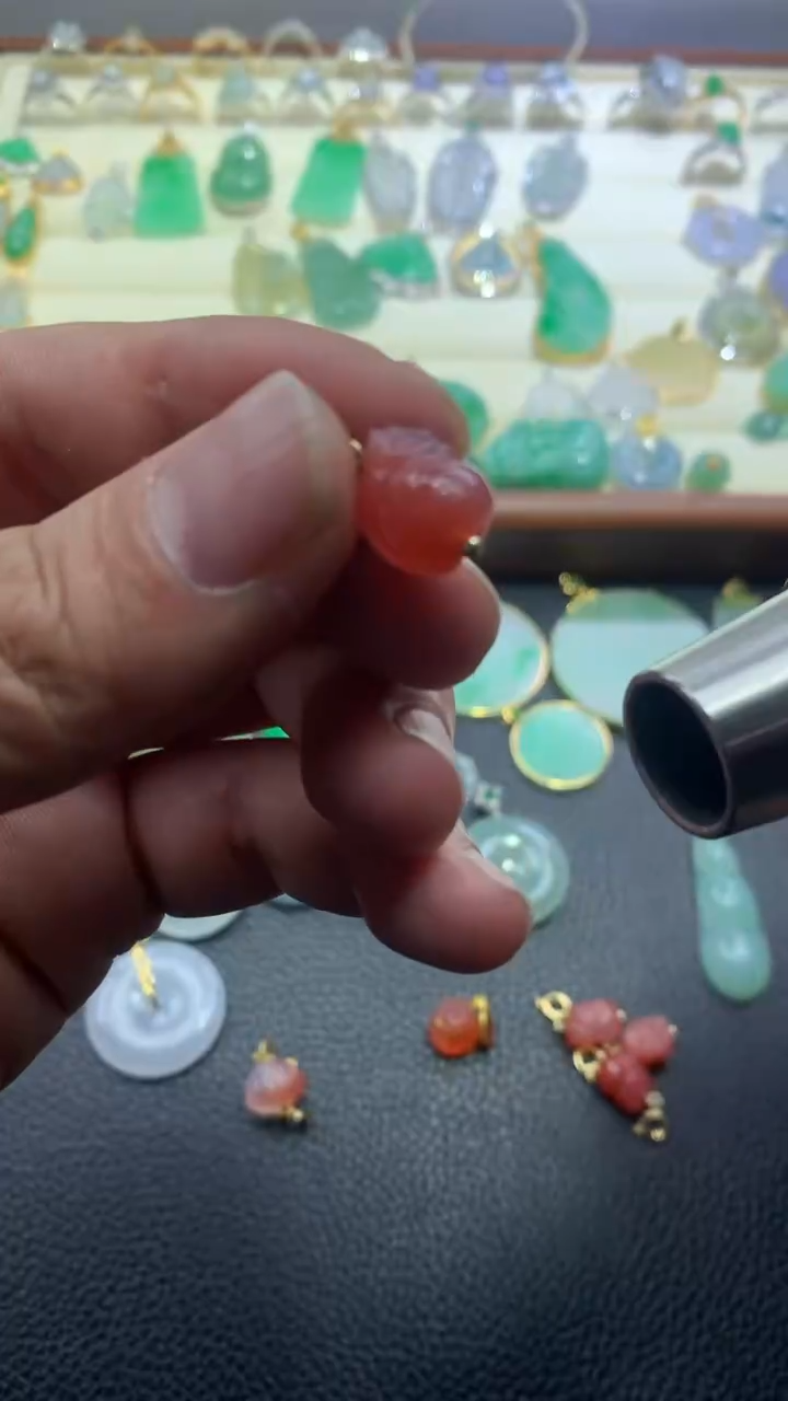 【闪购商品】南红玛瑙颈饰合金1231123