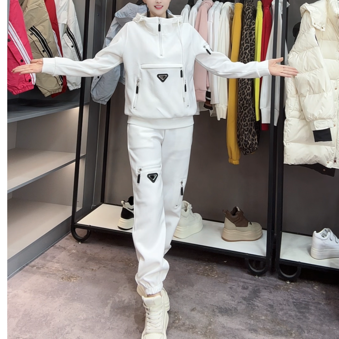 25128春秋新款多拉链帽套装