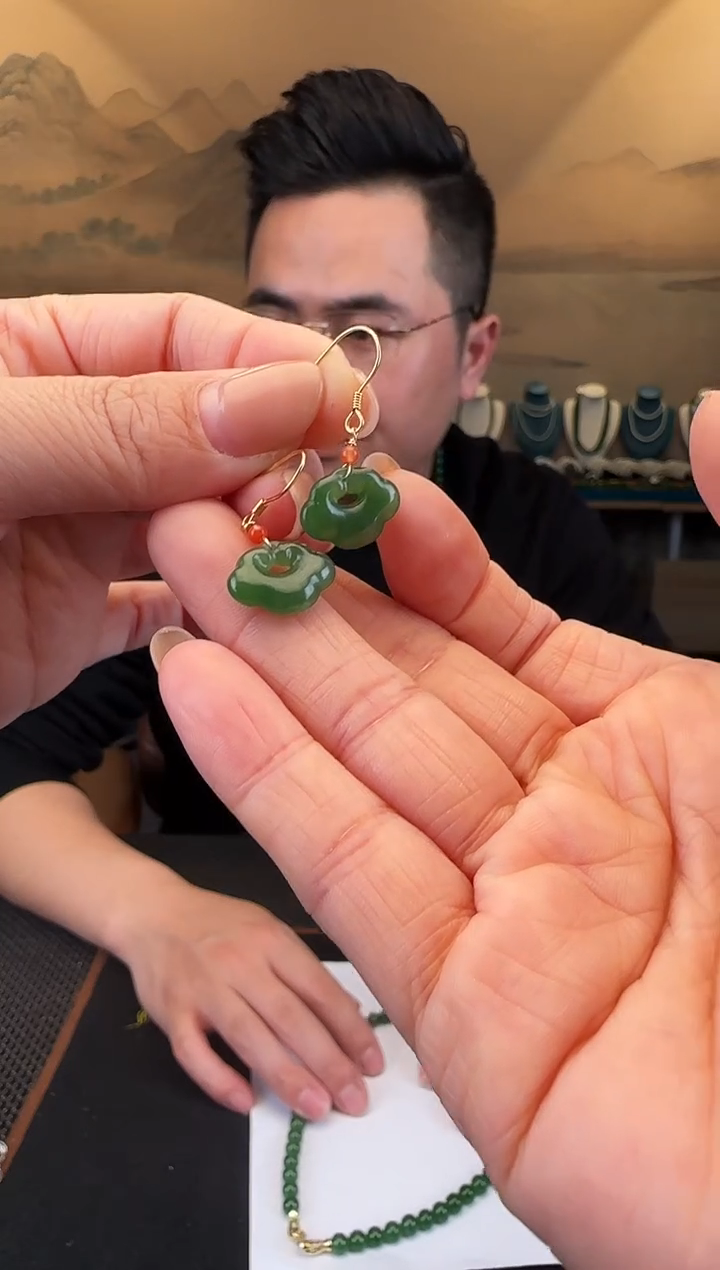 未镶嵌和田玉耳饰祥云锁