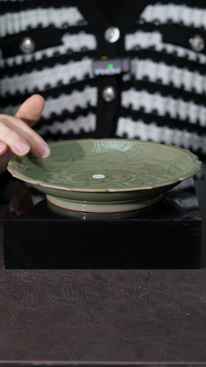 【闪购商品】其他牡丹纹饰葵口壶承