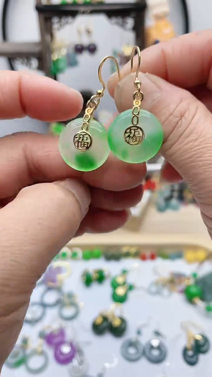 未镶嵌石英质玉（天山翠）耳饰207